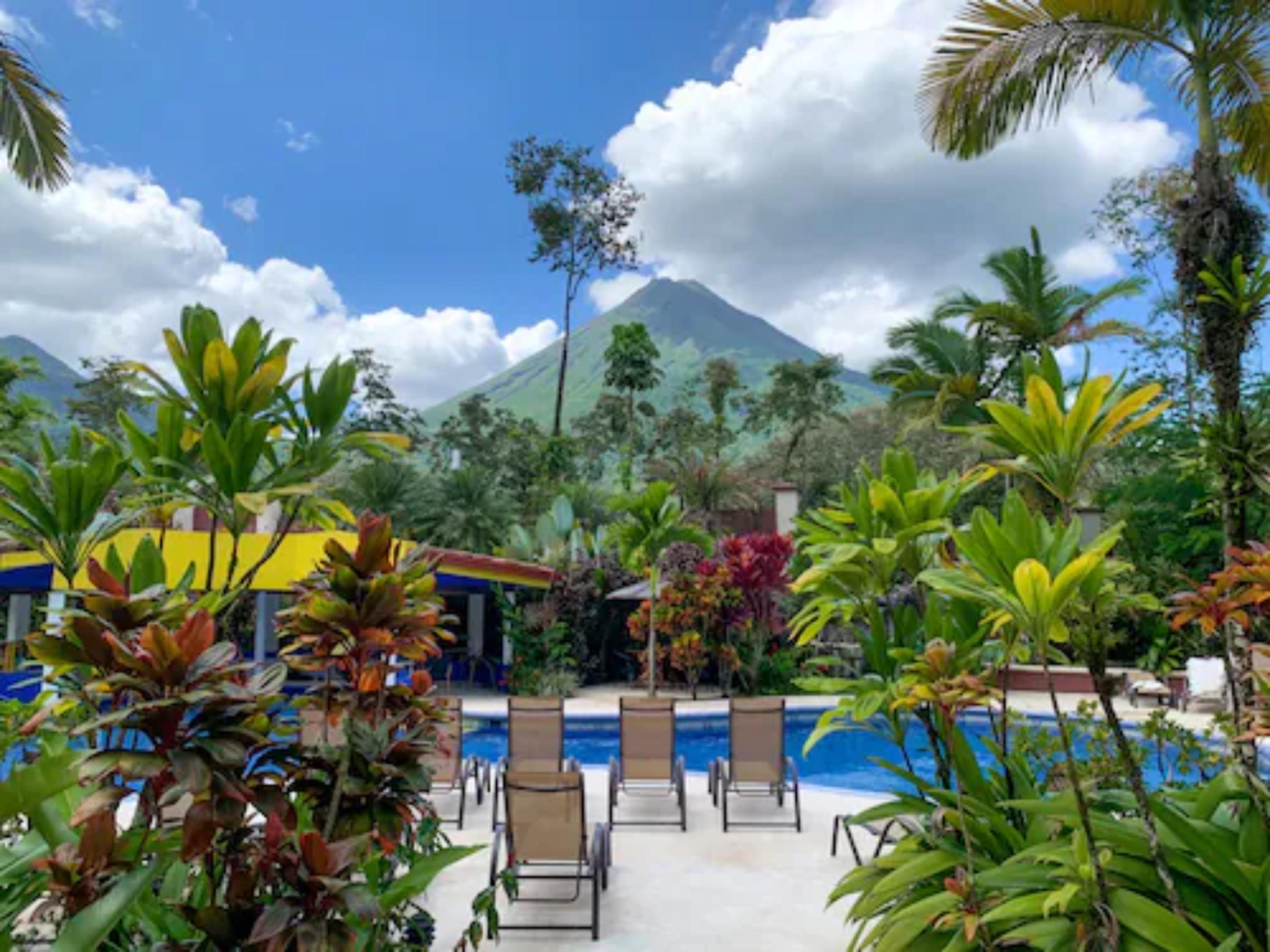 Hotel Magic Mountain La Fortuna ภายนอก รูปภาพ